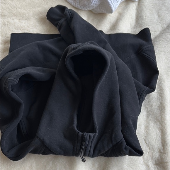 Black lululemon scuba - Picture 4 of 4